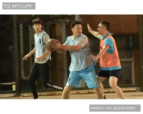 助理篮球明星的崛起与挑战：他们如何在赛场上闪耀光芒