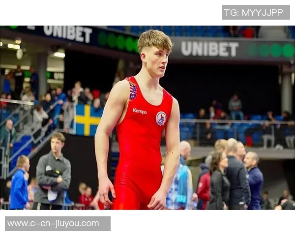 外国足球明星是否都拥有令人艳羡的腹肌探讨与分析